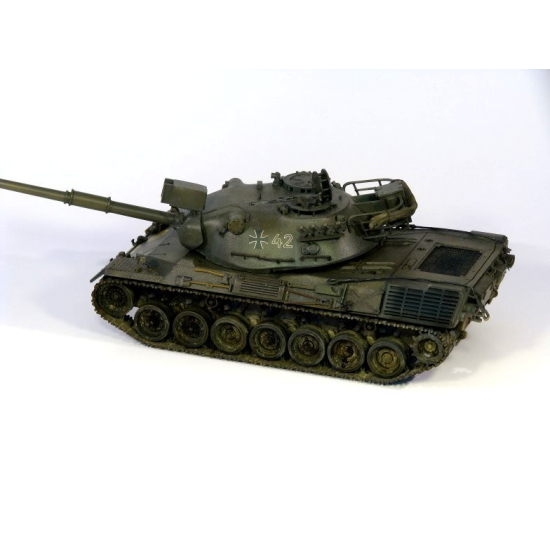 German Leopard 1 Main Battle Tank (Tamiya 35064) 1:35